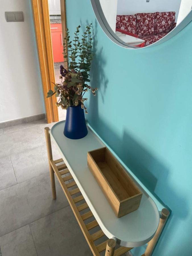 Apartamentos Chuita Playa Малага Экстерьер фото