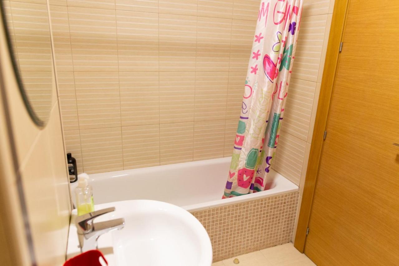 Apartamentos Chuita Playa Малага Экстерьер фото